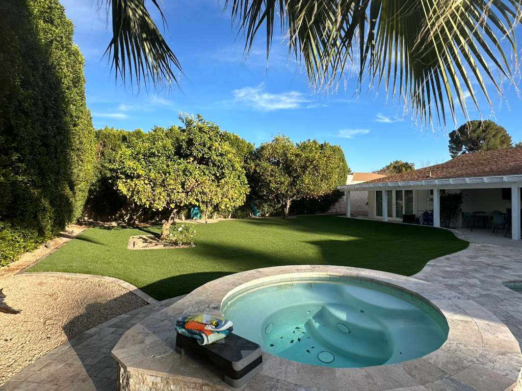 welcoming restaurant entrance (mexican restaurant)